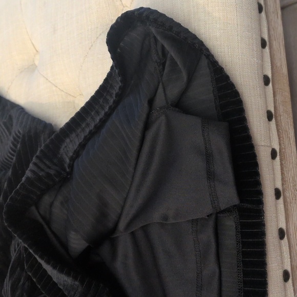 Wildfox Cairo Ribbed Velour Black Long Bell Sleeve Top - Picture 6 of 7